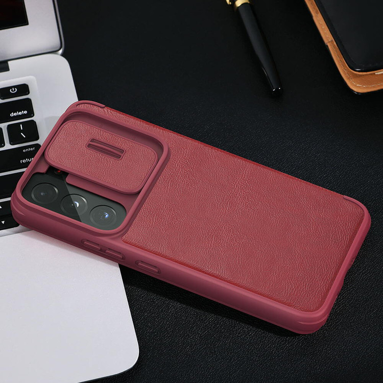 کاور نیلکین مدل QIN PRO LEATHER مناسب برای گوشی موبایل سامسونگ Galaxy S22