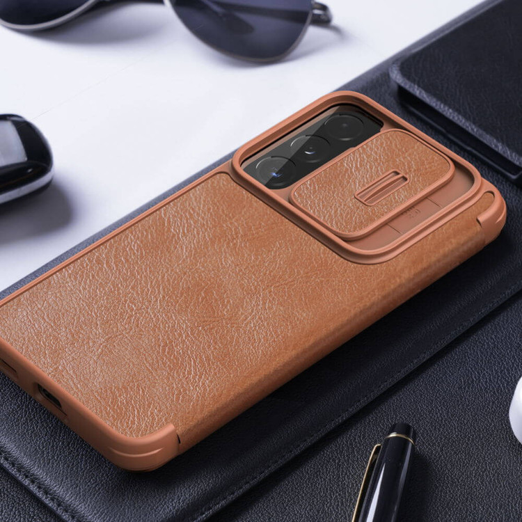 کاور نیلکین مدل QIN PRO LEATHER مناسب برای گوشی موبایل سامسونگ Galaxy S22