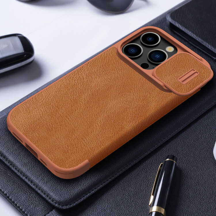 کاور نیلکین مدل QIN PRO LEATHER مناسب برای گوشی موبایل اپل Iphone 15 Pro